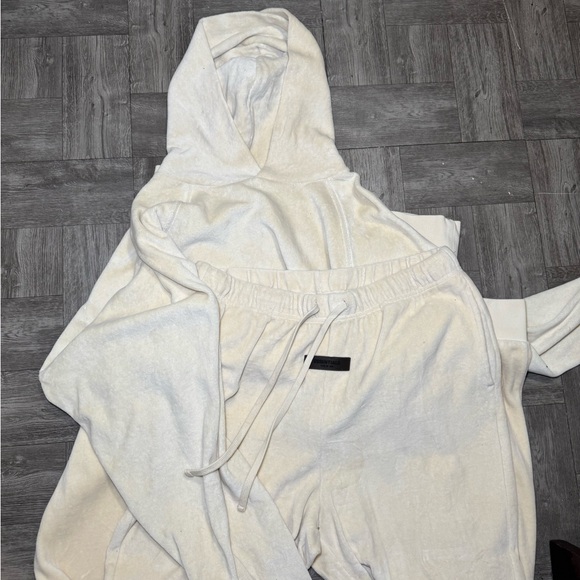 Essentials Velour Sweatsuit - Picture 2 of 6